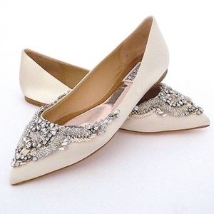 Badgley Mischka flat wedding shoes Malena, 9